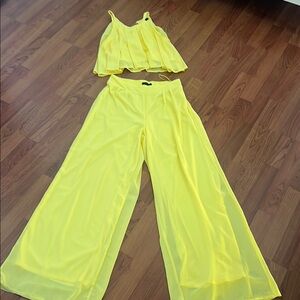 Miss Avenue Yellow Jumpsuit with Wide-Leg Silhouette